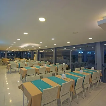 Ada Newday Hotel 4*