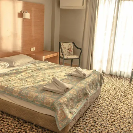 Hotell Ada Newday 4*
